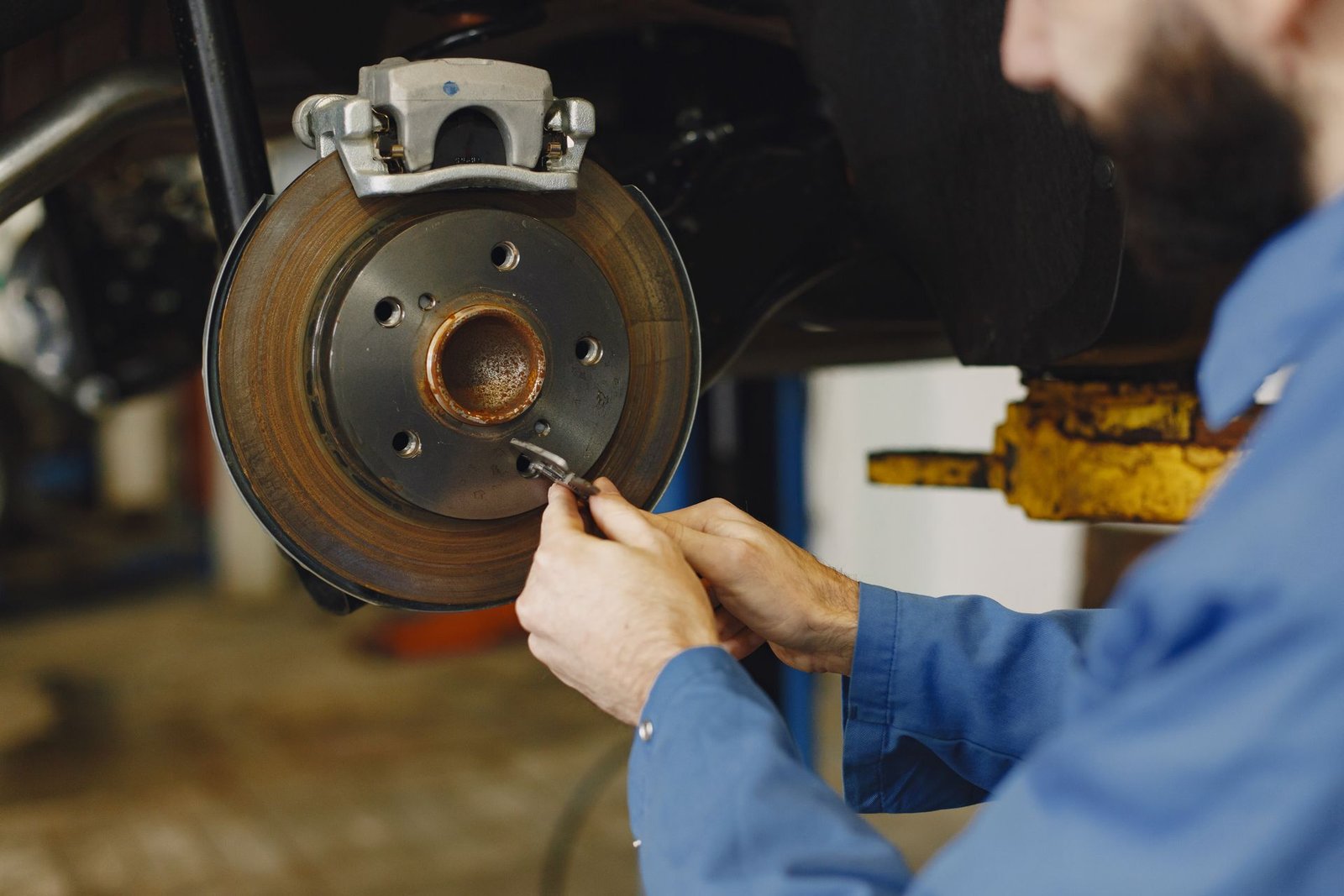 Brake pad replacement cost 2026